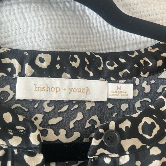 Short sleeved blouse M - Picture 2 of 3